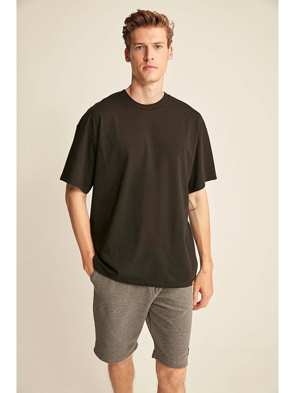 Siyah JETT Erkek Oversize Fit %100 organik Pamuk Kalın Dokulu Bisiklet Yakalı SİYAH T-Shirt-3