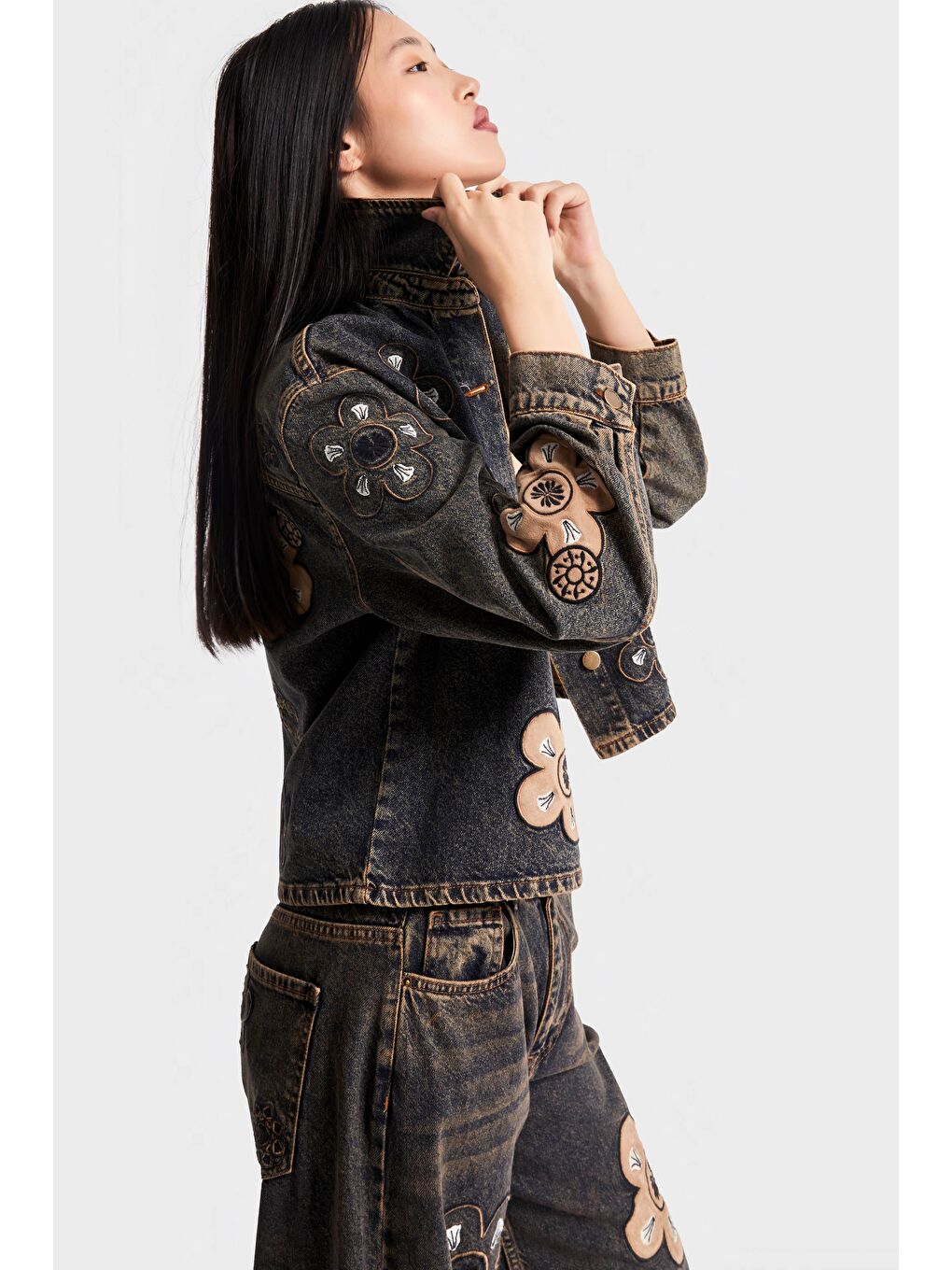 Mavi Kadın Koyu Tint Rengi 4w5-87 Özel Çiçek Nakışlı Oversize Özel Tasarım Denim Ceket-3