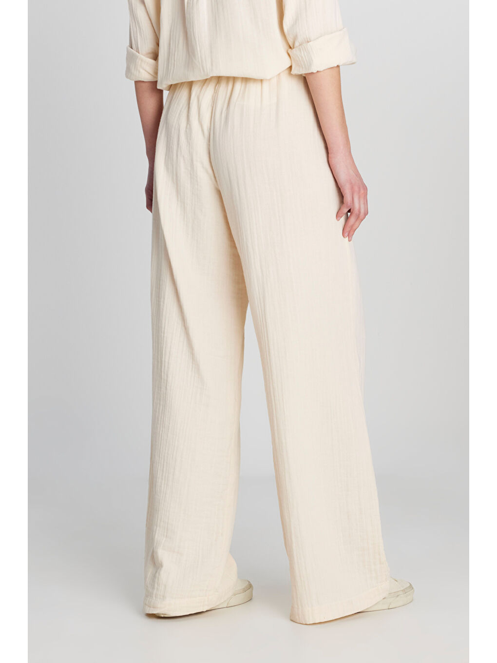 %100 Pamuk Regular Fit Normal Kesim Geniş Paça Ekru Müslin Desenli Pantolon-3