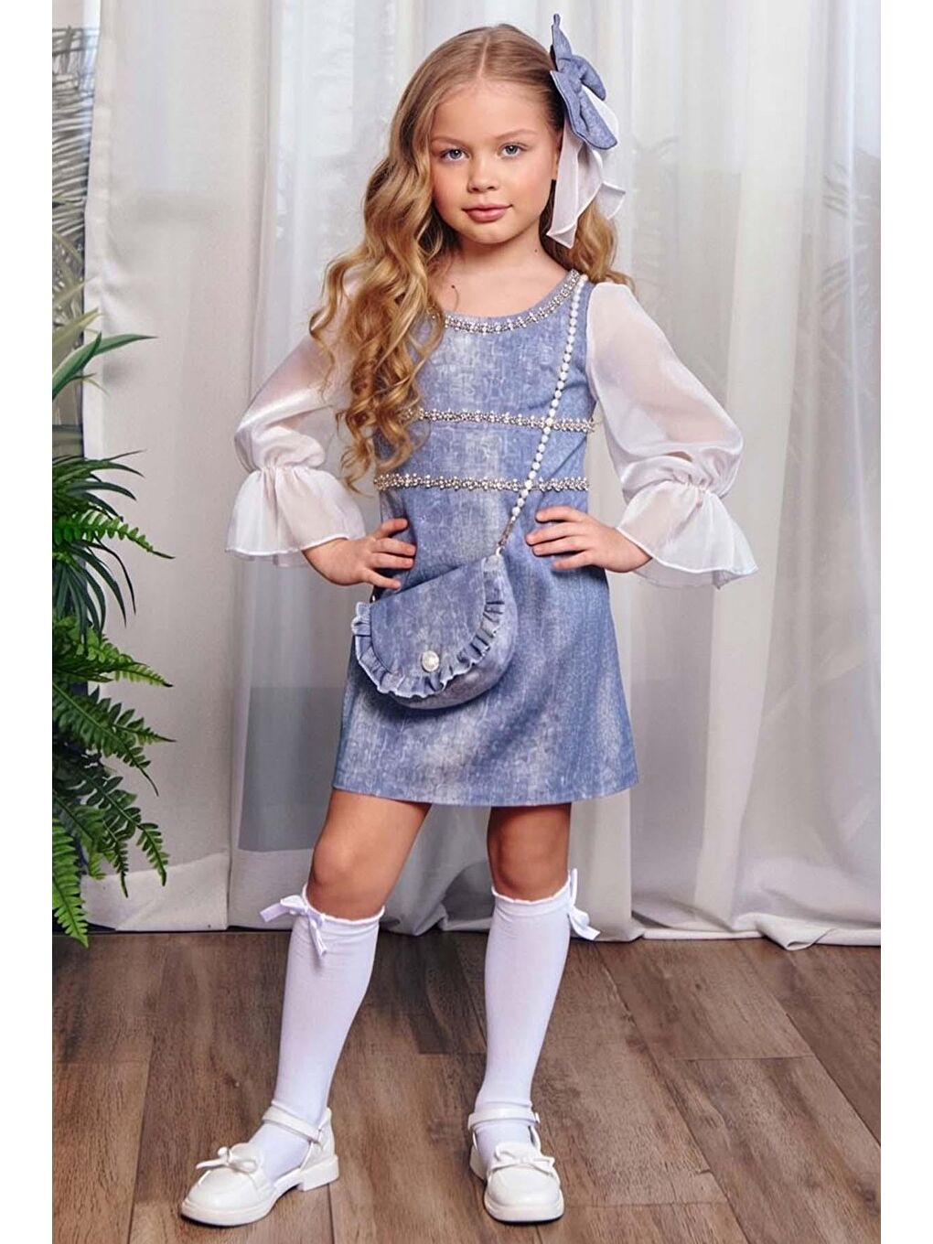 Kız Çocuk Üzeri Yatay Taş Şerit İşlemeli Kolları Tül Kumaş Detaylı Mavi Jean Elbise-1