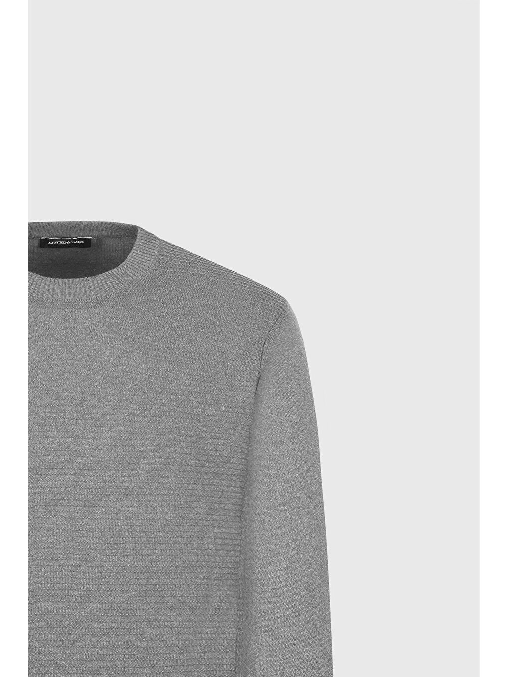 Erkek Gri Melanj Pamuklu Standart Fit Normal Kesim Bisiklet Yaka Jakarlı Triko Kazak-7