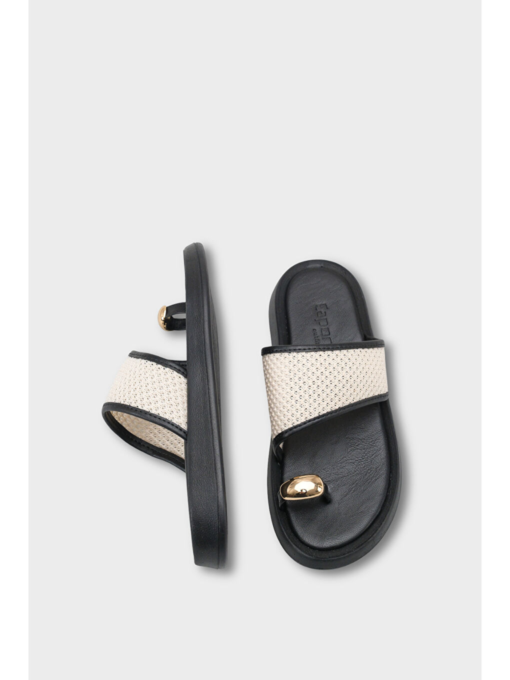 Siyah Selie Yuvarlak Burunlu Tek Parmaklı Metal Aksesuarlı Kadın Terlik-4