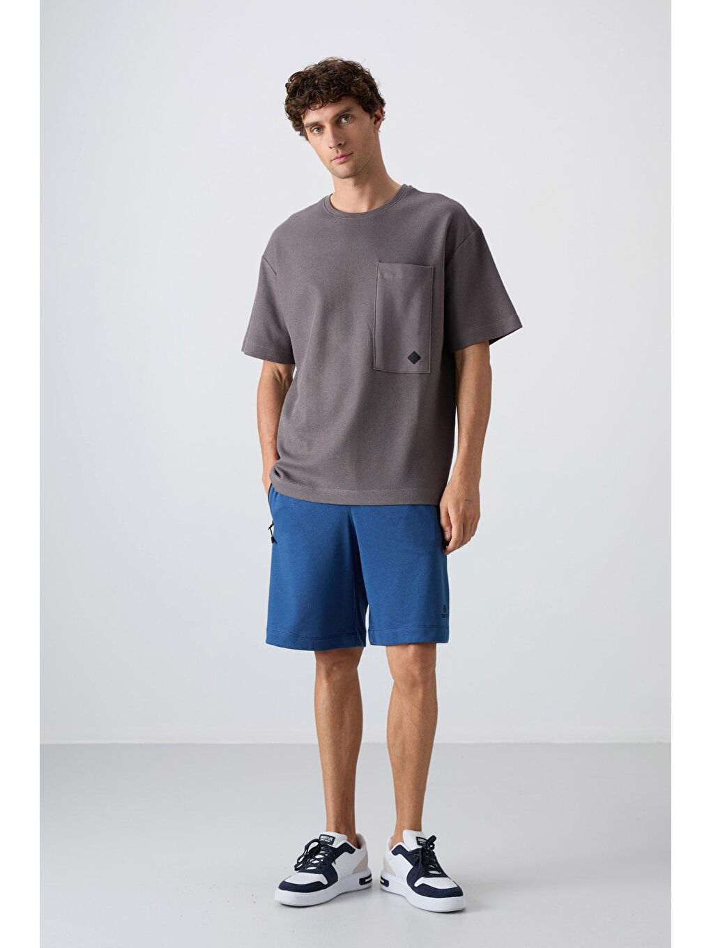 TOMMYLIFE Koyu Gri Pamuklu Kalın Yüzeyi Dokulu Oversize Fit Basic Erkek T-Shirt - 88341 - 2