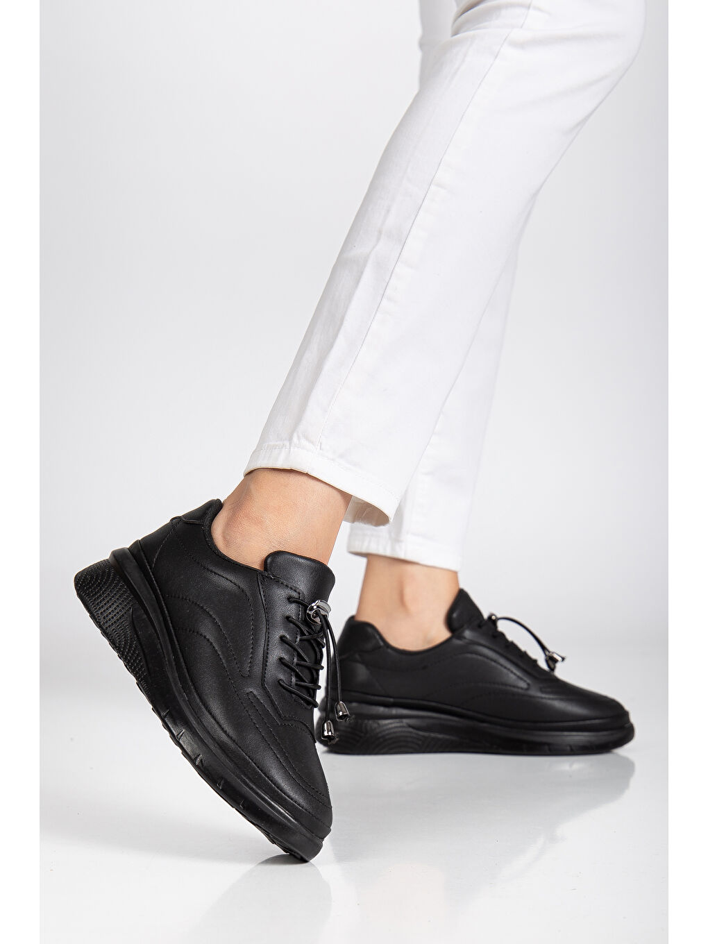 Siyah D12221 Günlük Ortopedik Kadın Sneaker Spor Ayakkabı-2