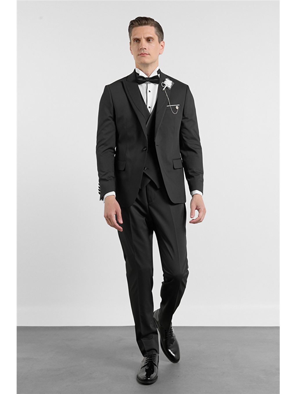 Siyah Kılıç Yaka Düz Desen 6 Drop Slim Fit Esnek Yelekli Takım Elbise 1001260290-1