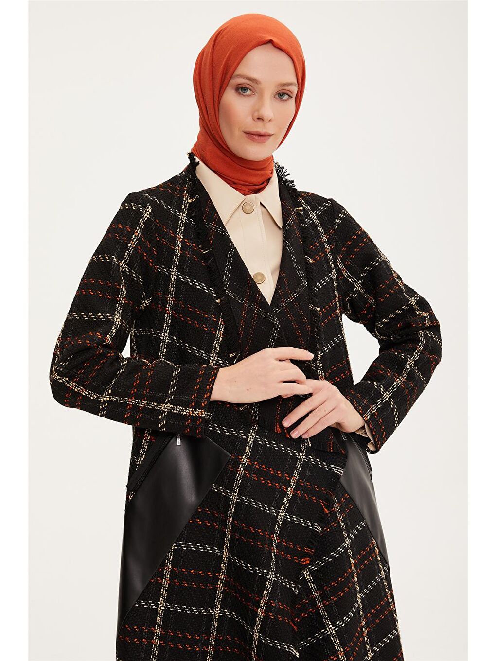 Siyah Ekose Örü Giy Çık 22K5921-2