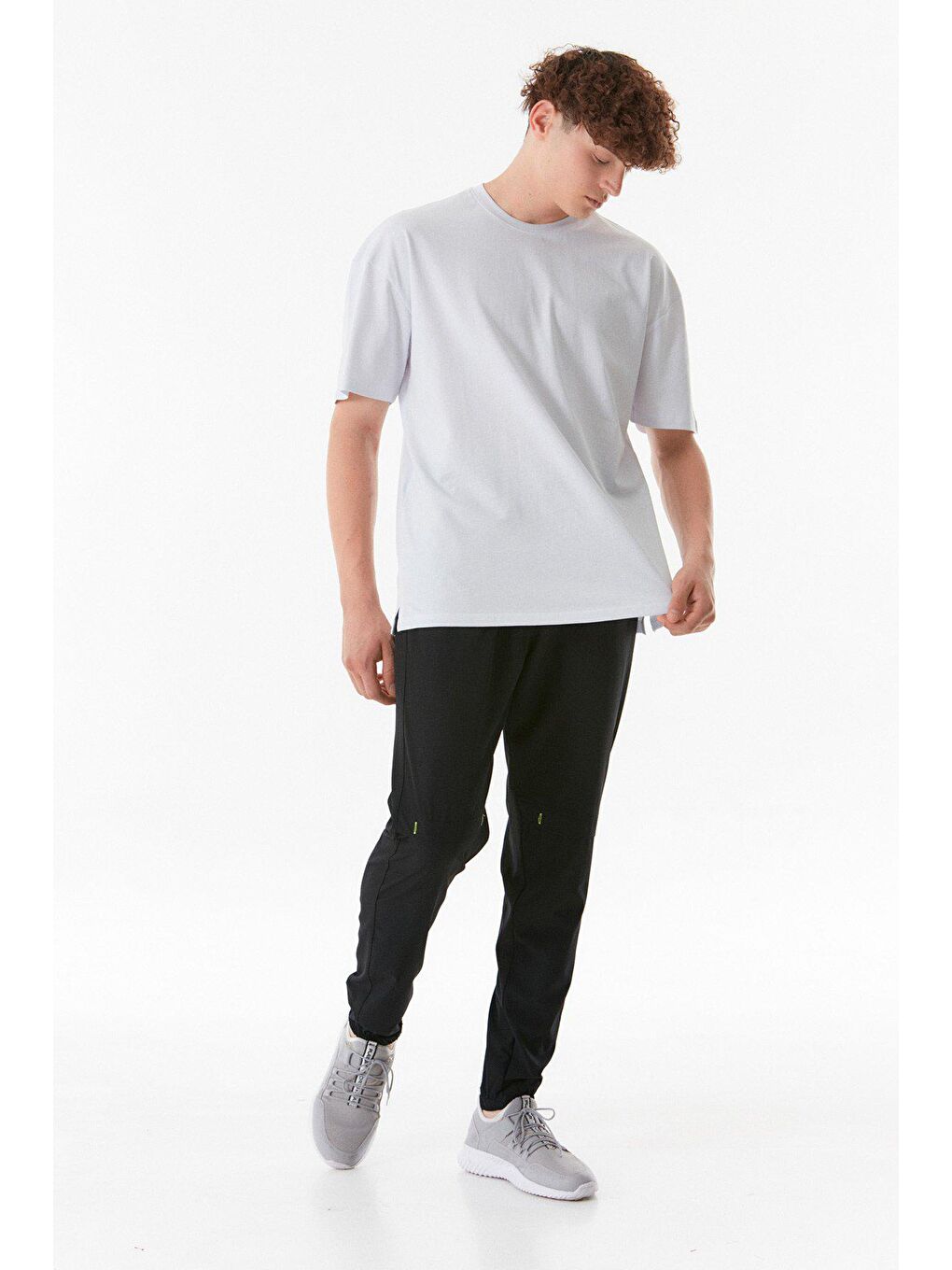 Beyaz Basic Bisiklet Yaka %100 Pamuk Tişört-3