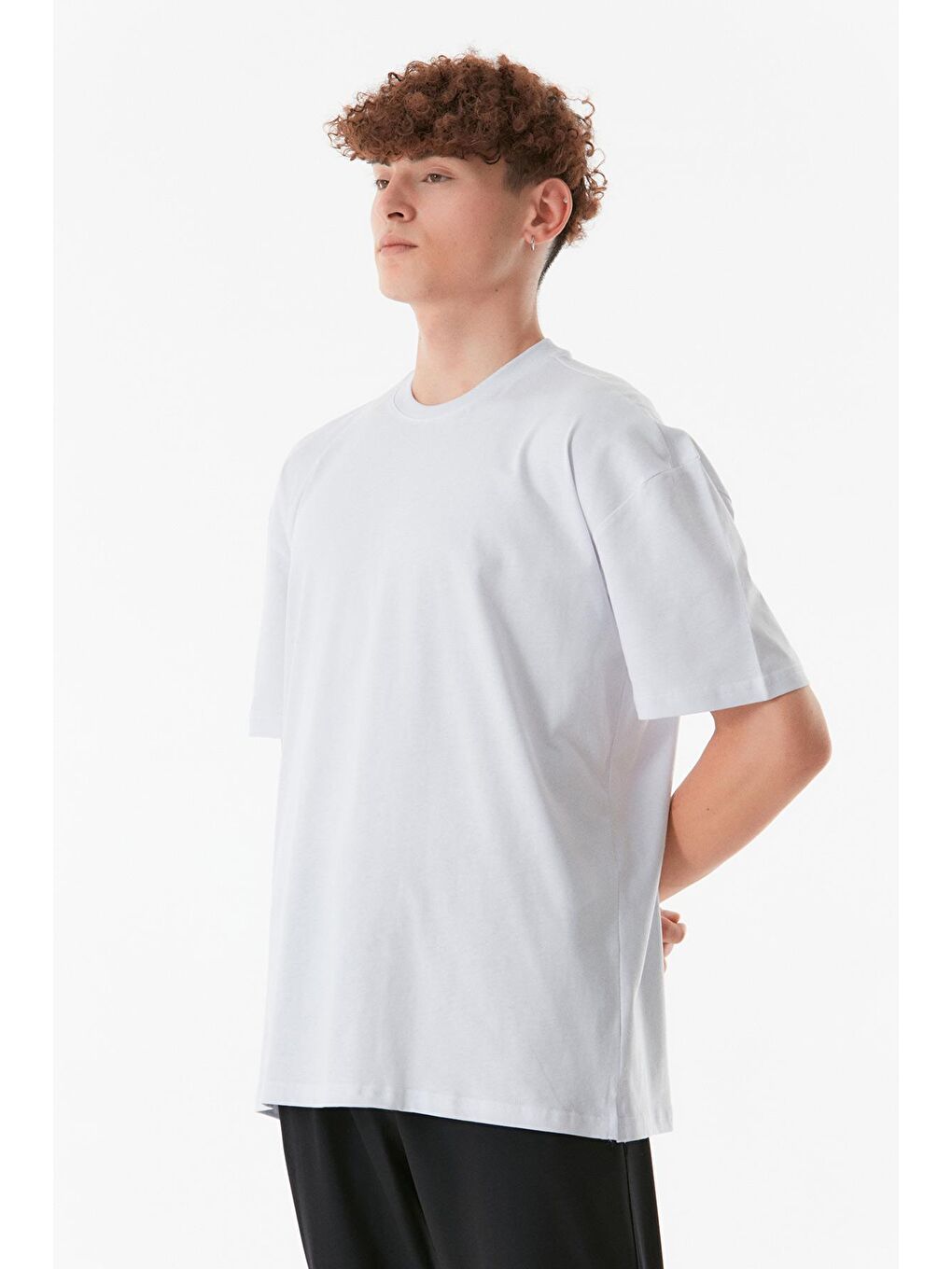 Beyaz Basic Bisiklet Yaka %100 Pamuk Tişört-4