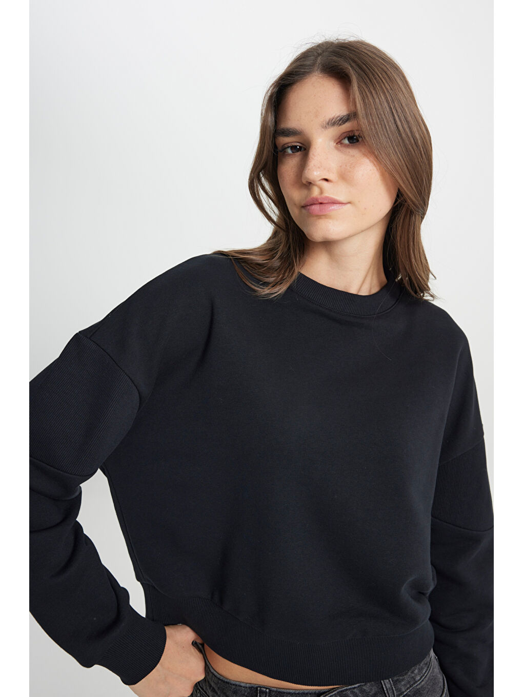 Siyah Relaxed Fit Geniş Kesim Bisiket Yaka Antrasit Sweatshirt-4