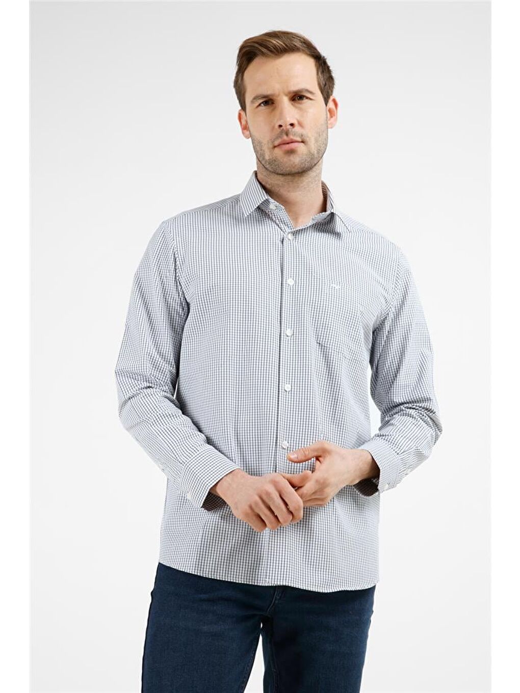 Beyaz - Siyah Kareli Desen Sert Yaka Uzun Kol Cepli Comfort Fit Pamuklu Gömlek 1004255209-2