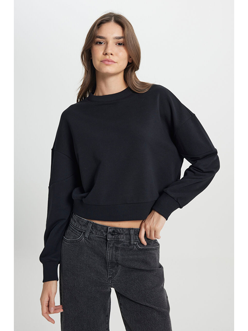 Siyah Relaxed Fit Geniş Kesim Bisiket Yaka Antrasit Sweatshirt-6