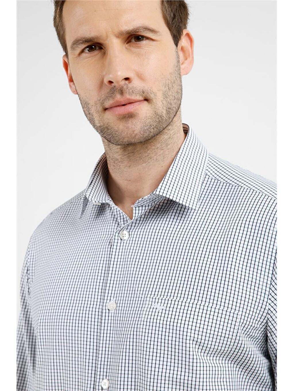 Beyaz - Siyah Kareli Desen Sert Yaka Uzun Kol Cepli Comfort Fit Pamuklu Gömlek 1004255209-3