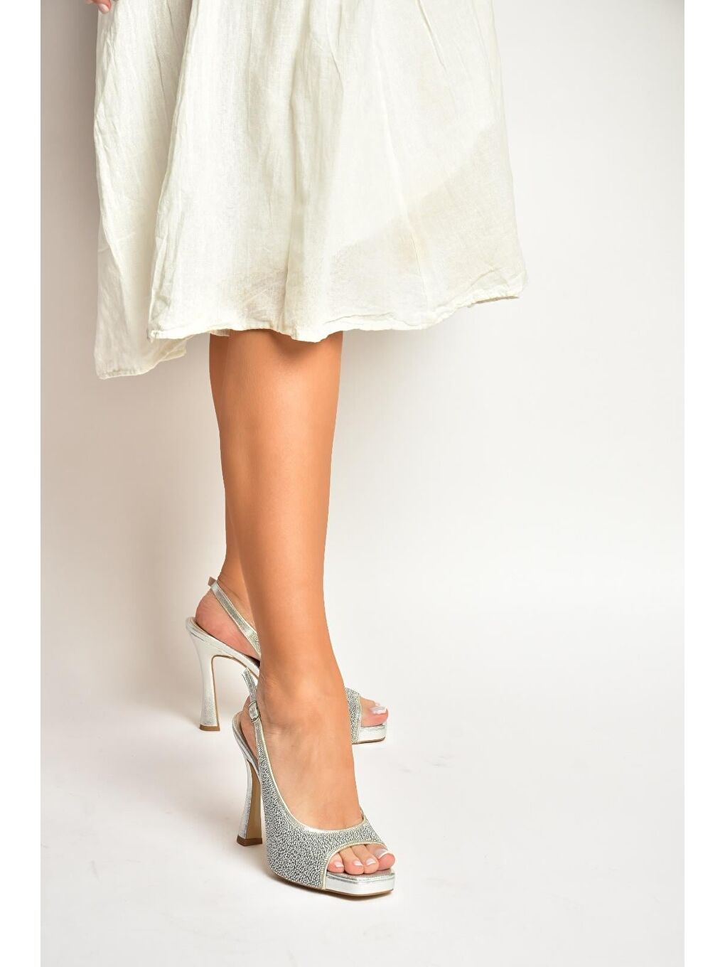Gri Gümüş Kadın Topuklu Ayakkabı Y569925214-5