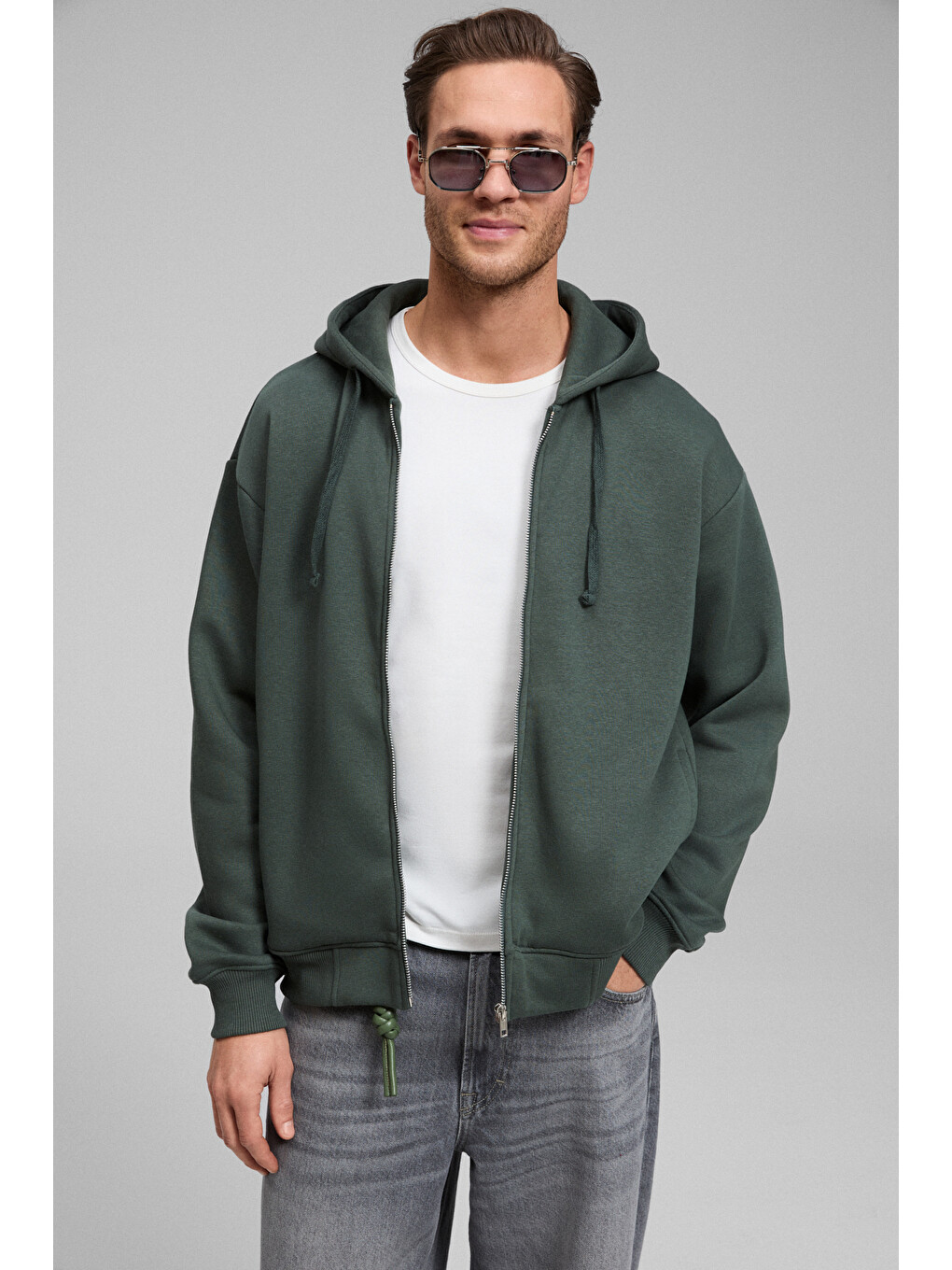 Ashby Erkek Kapüşonlu Fermuarlı Cepli Kordonlu Boxy Kalıp Yeşil Sweatshirt-1
