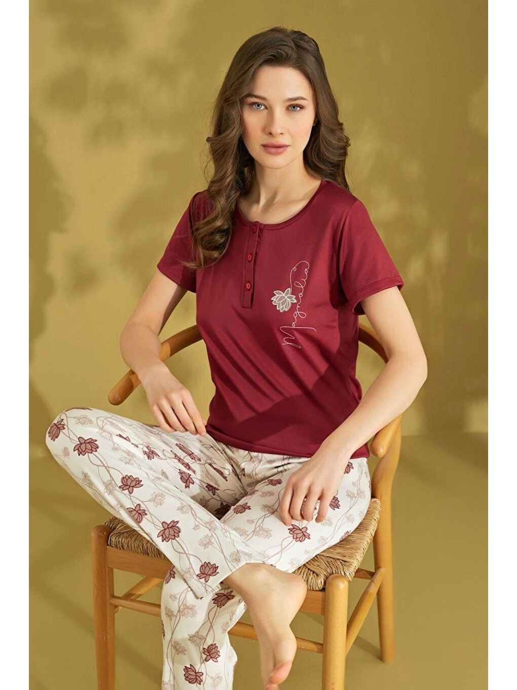 Bordo Puantiye Desenli V Yaka Pijama Takımı