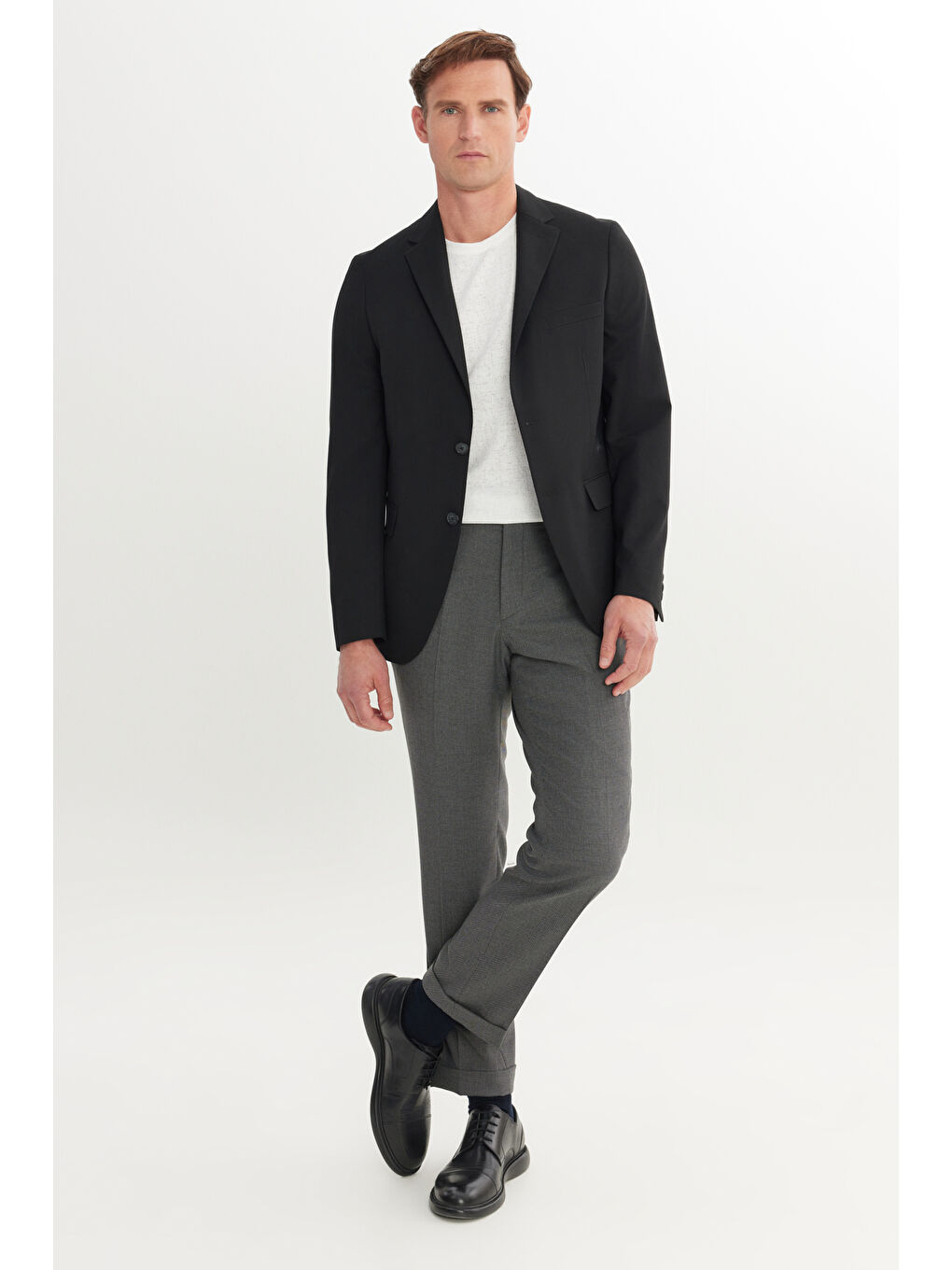 Erkek Siyah Yünlü Slim Fit Dar Kesim Mono Yaka Kapak Cepli Blazer Ceket-1