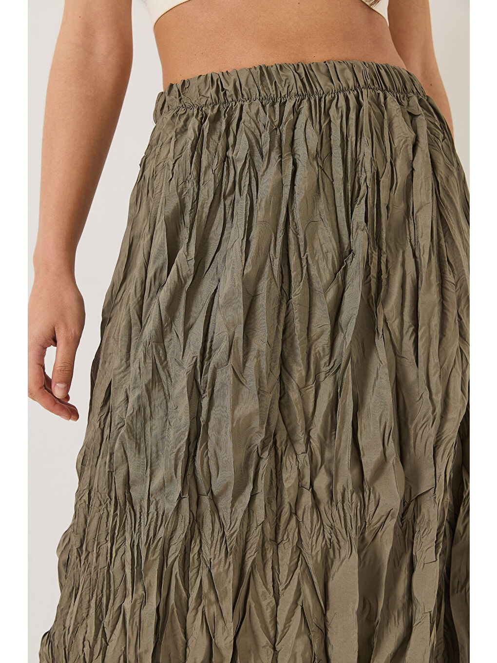 Haki Kadın Beli Lastikli Crush Efektli Uzun Etek-4