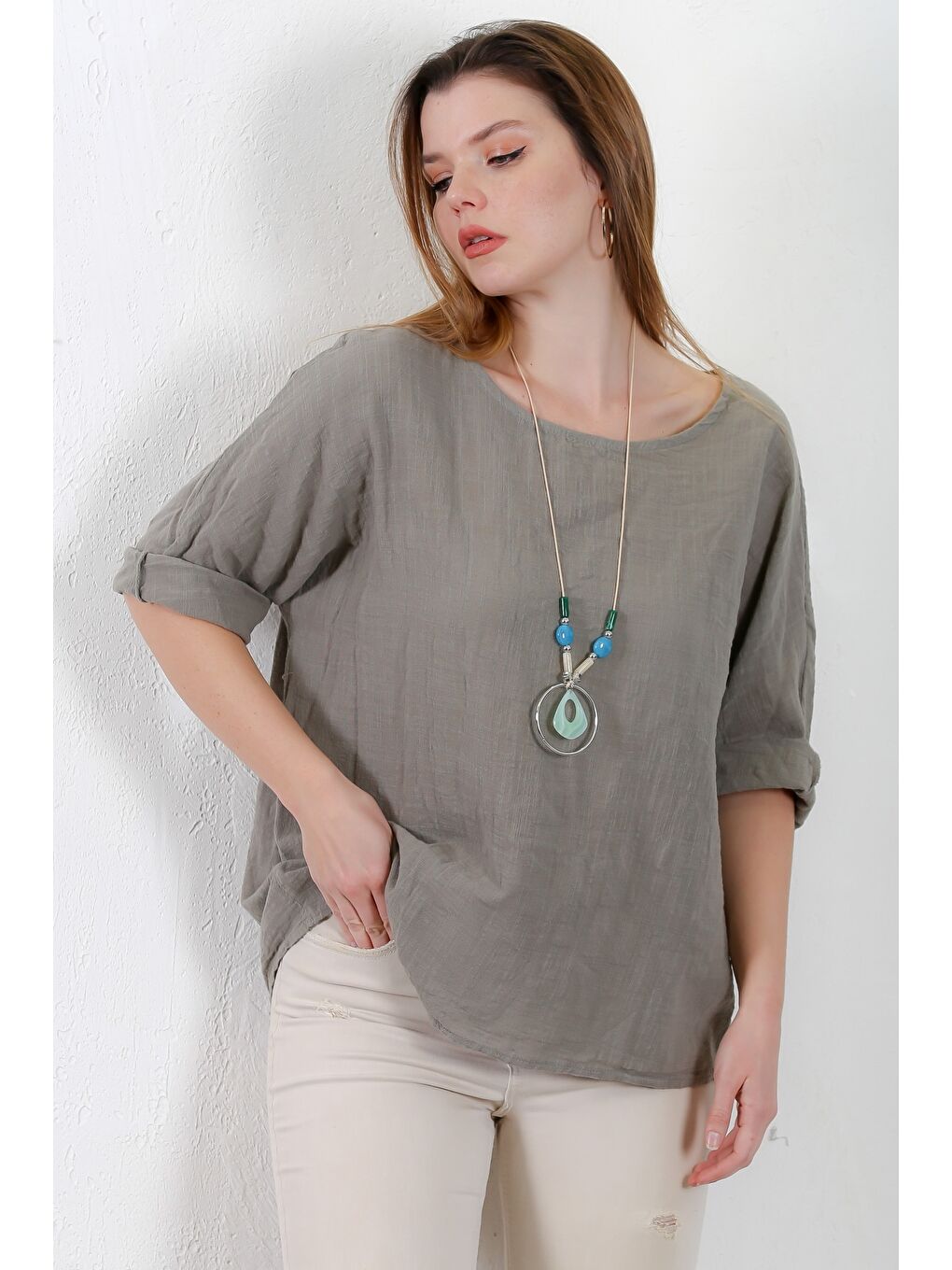 İtalyan Haki Havuz Yaka 3/4 Kol Casual Keten Karışımlı Dokuma Bluz-3