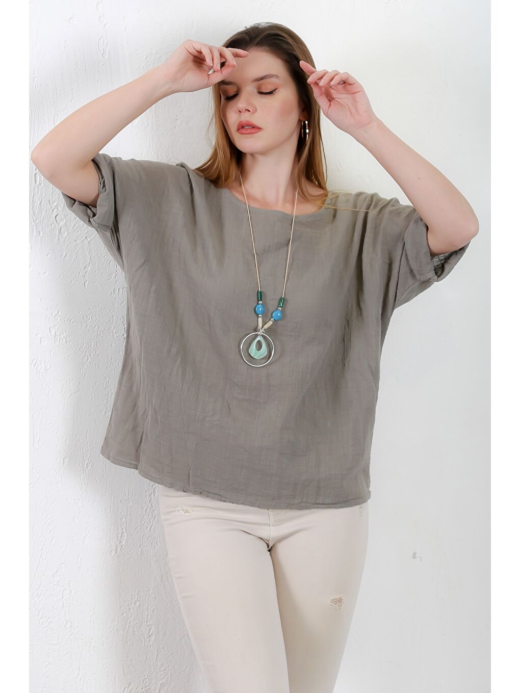 İtalyan Haki Havuz Yaka 3/4 Kol Casual Keten Karışımlı Dokuma Bluz-4