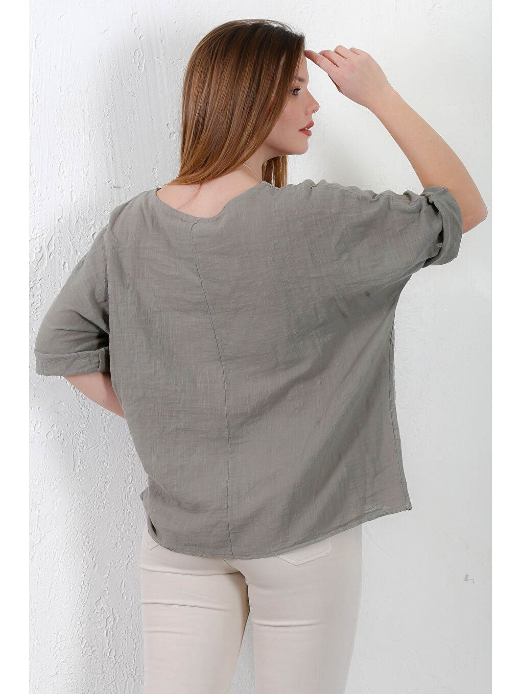 İtalyan Haki Havuz Yaka 3/4 Kol Casual Keten Karışımlı Dokuma Bluz-7