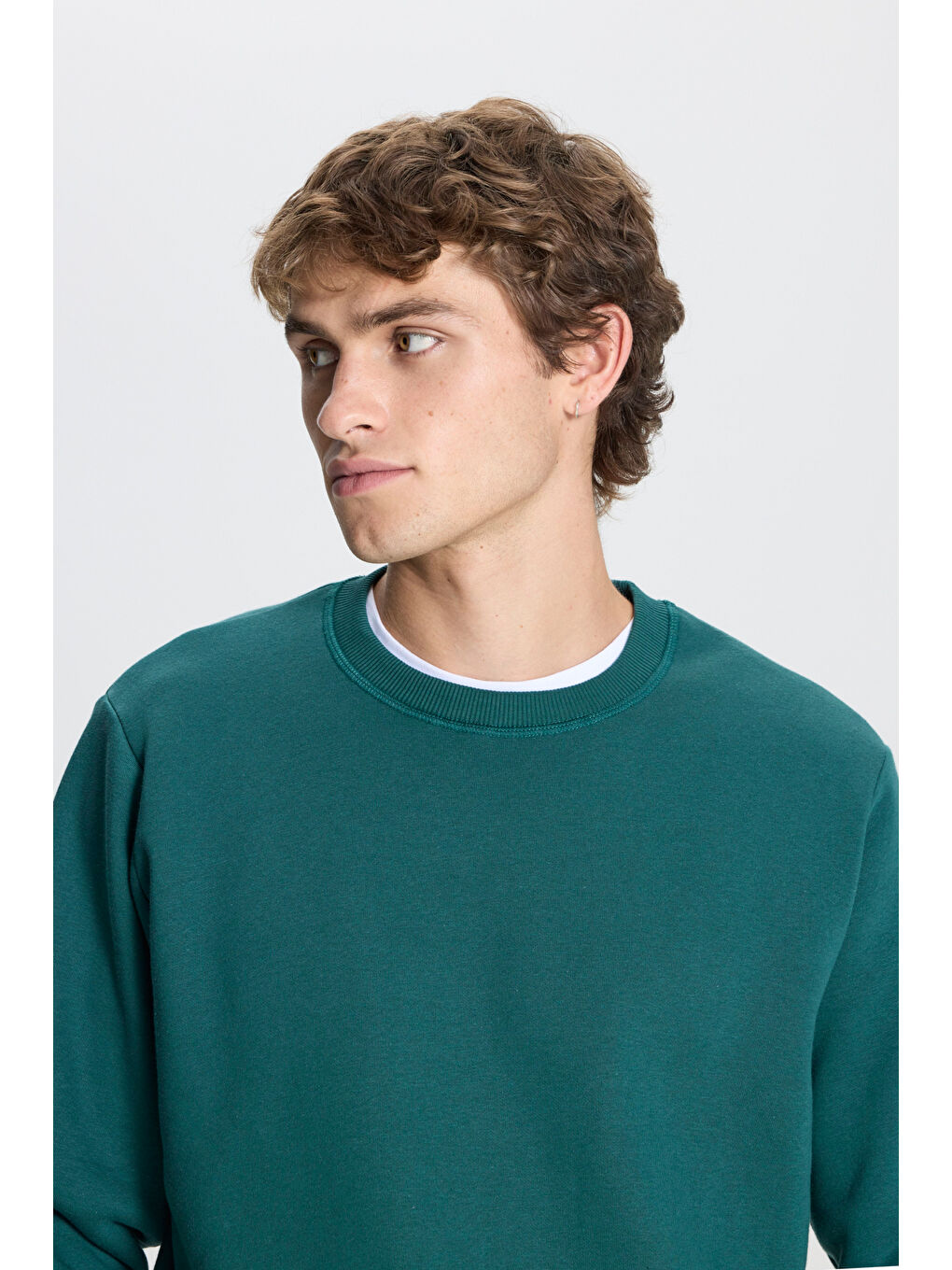 Erkek Koyu Yeşil Standart Fit Normal Kesim İçi Polarlı Bisiklet Yaka Sweatshirt-3