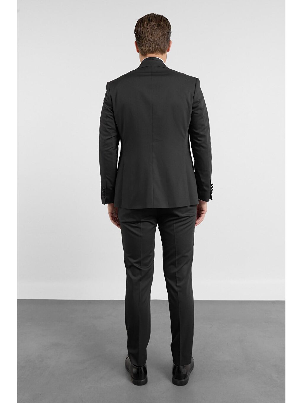 Siyah Kılıç Yaka Düz Desen 6 Drop Slim Fit Esnek Yelekli Takım Elbise 1001260287-4