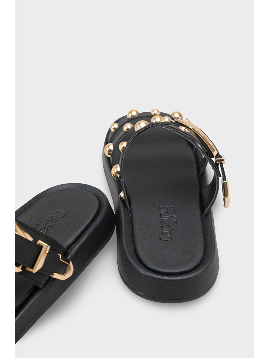 Siyah Nollie Yuvarlak Burunlu Metal Aksesuarlı Kadın Terlik-3