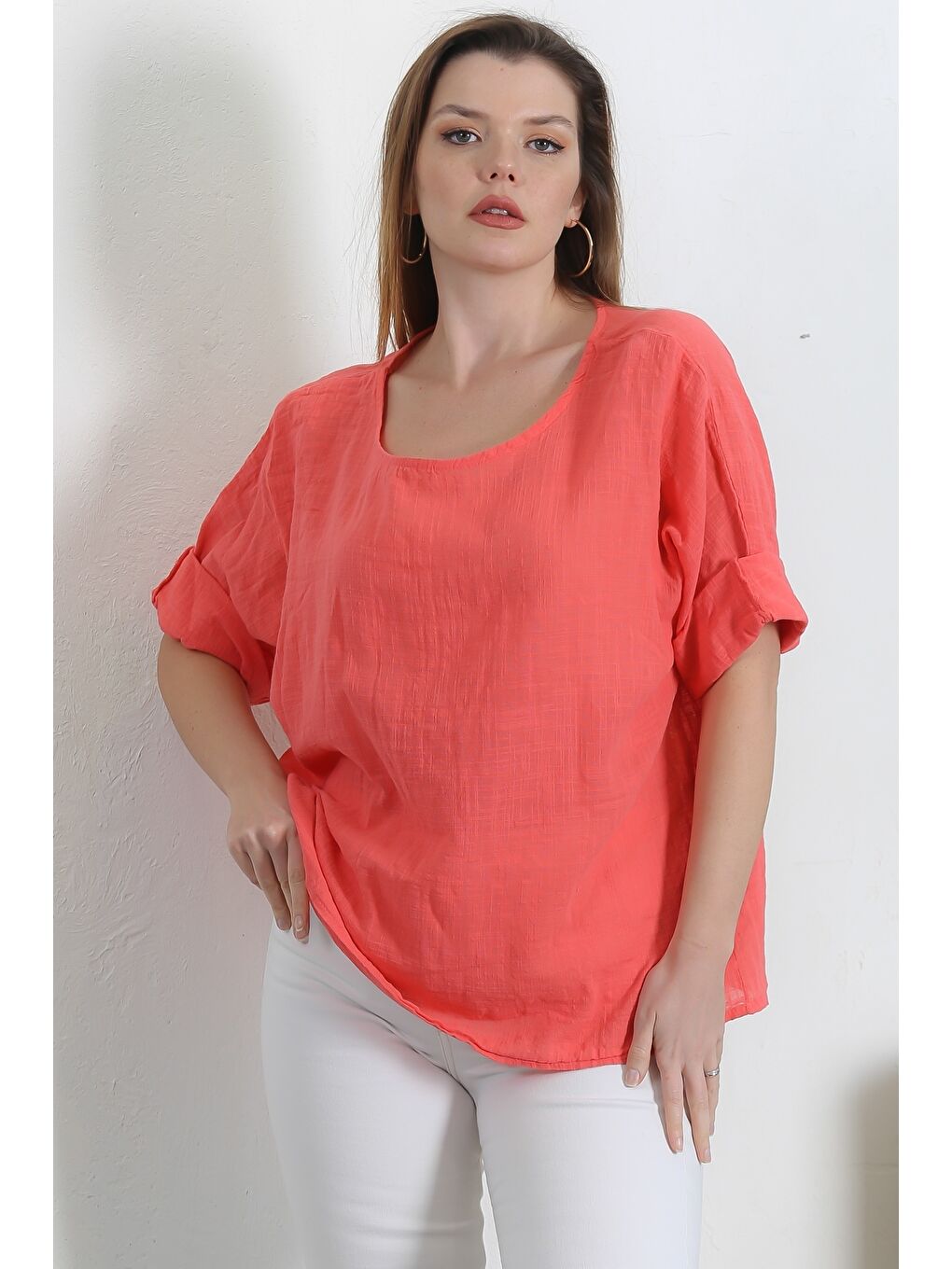 İtalyan Donuk Turuncu Havuz Yaka 3/4 Kol Casual Keten Karışımlı Dokuma Bluz-1