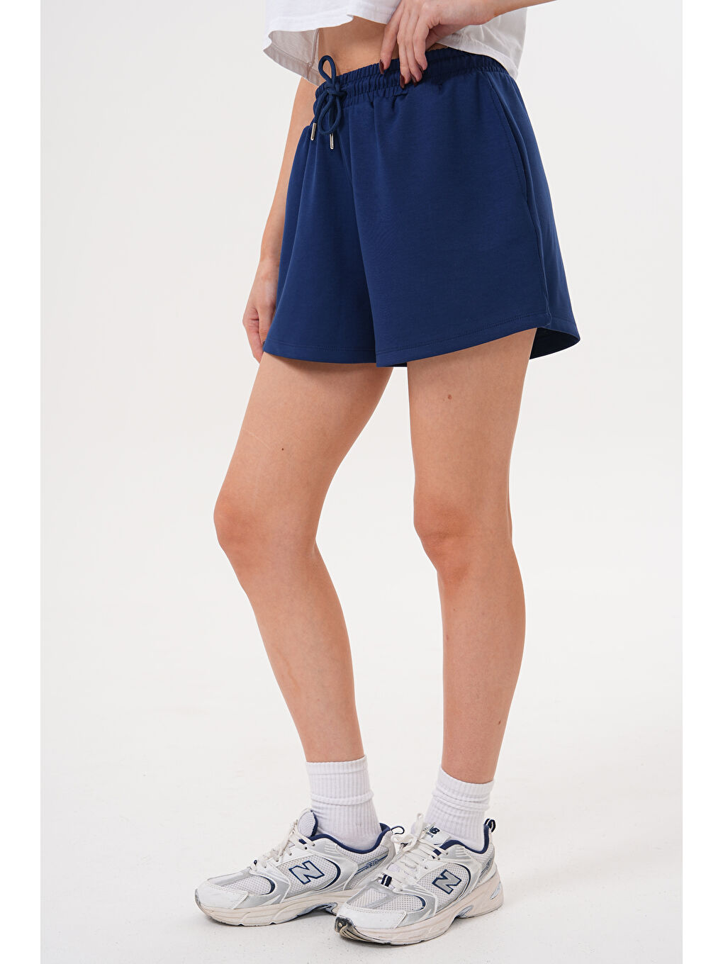 Lacivert Kadın Modal Şort Beli Lastikli Cepli Şort MODAL-ŞORT-1