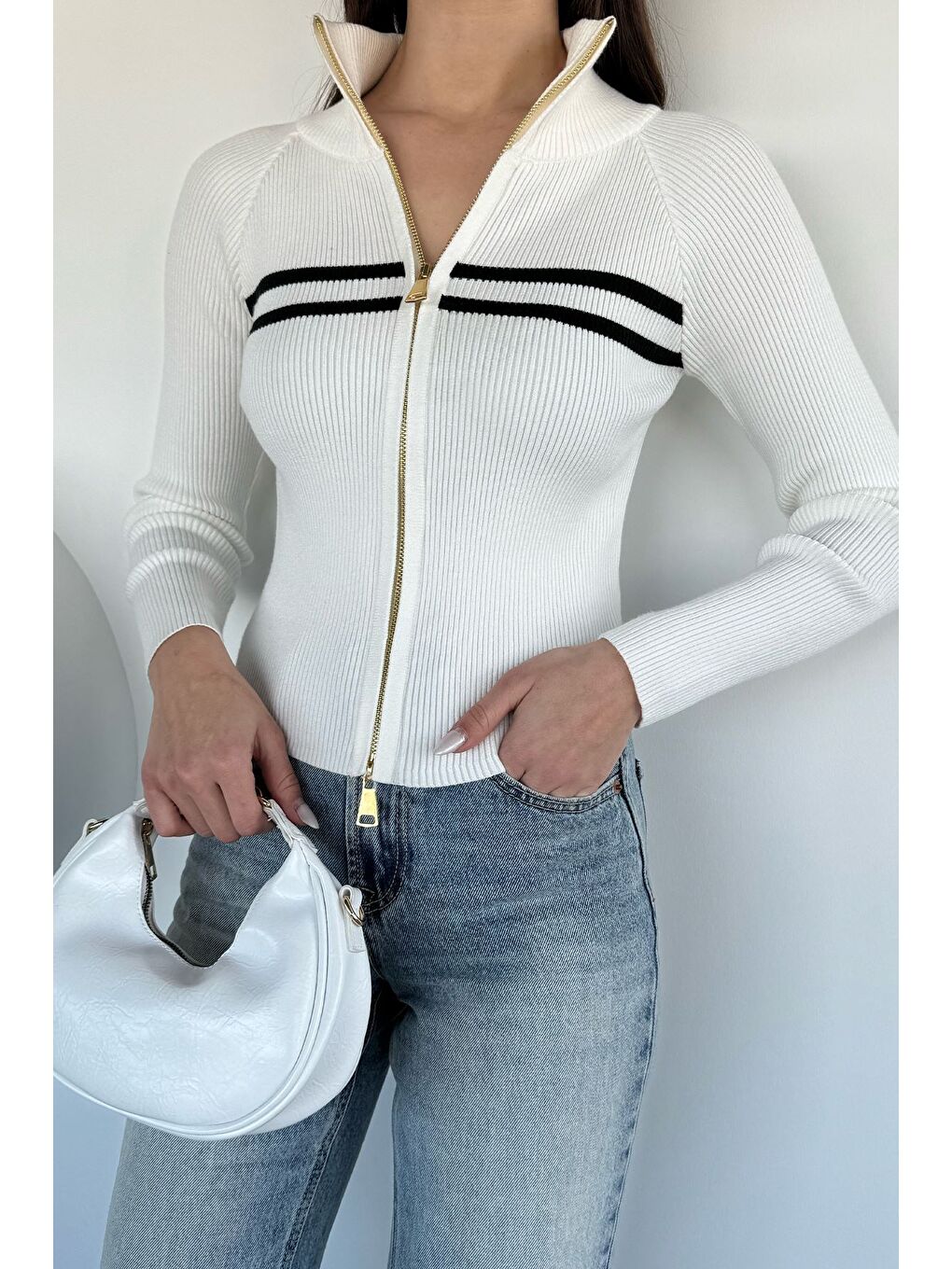 Ekru Kadın Dik Yaka Çift Fermuarlı Triko Hırka-1
