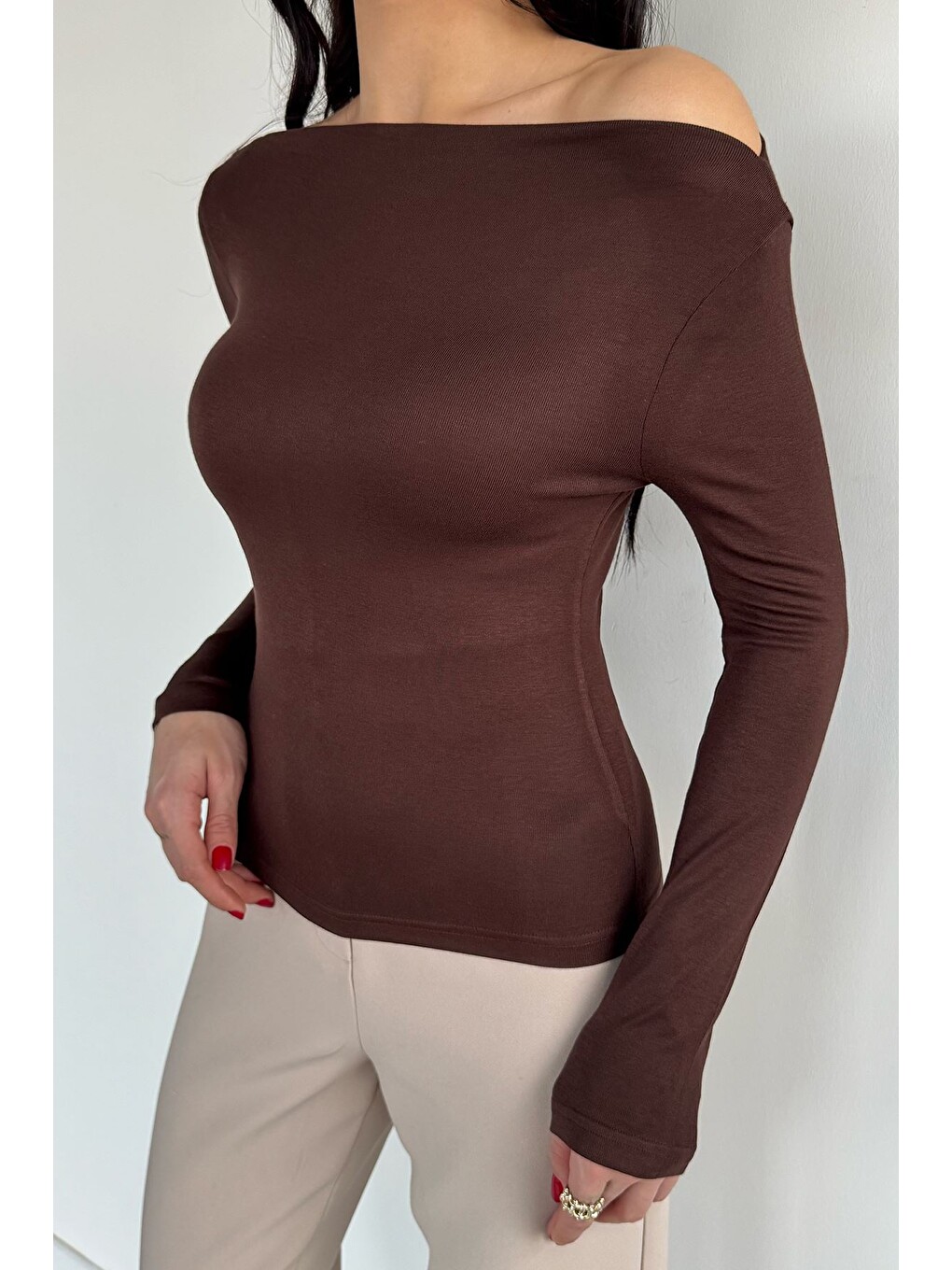 Kahverengi Kadın Elastanlı Kayık Yaka Body Bluz-2