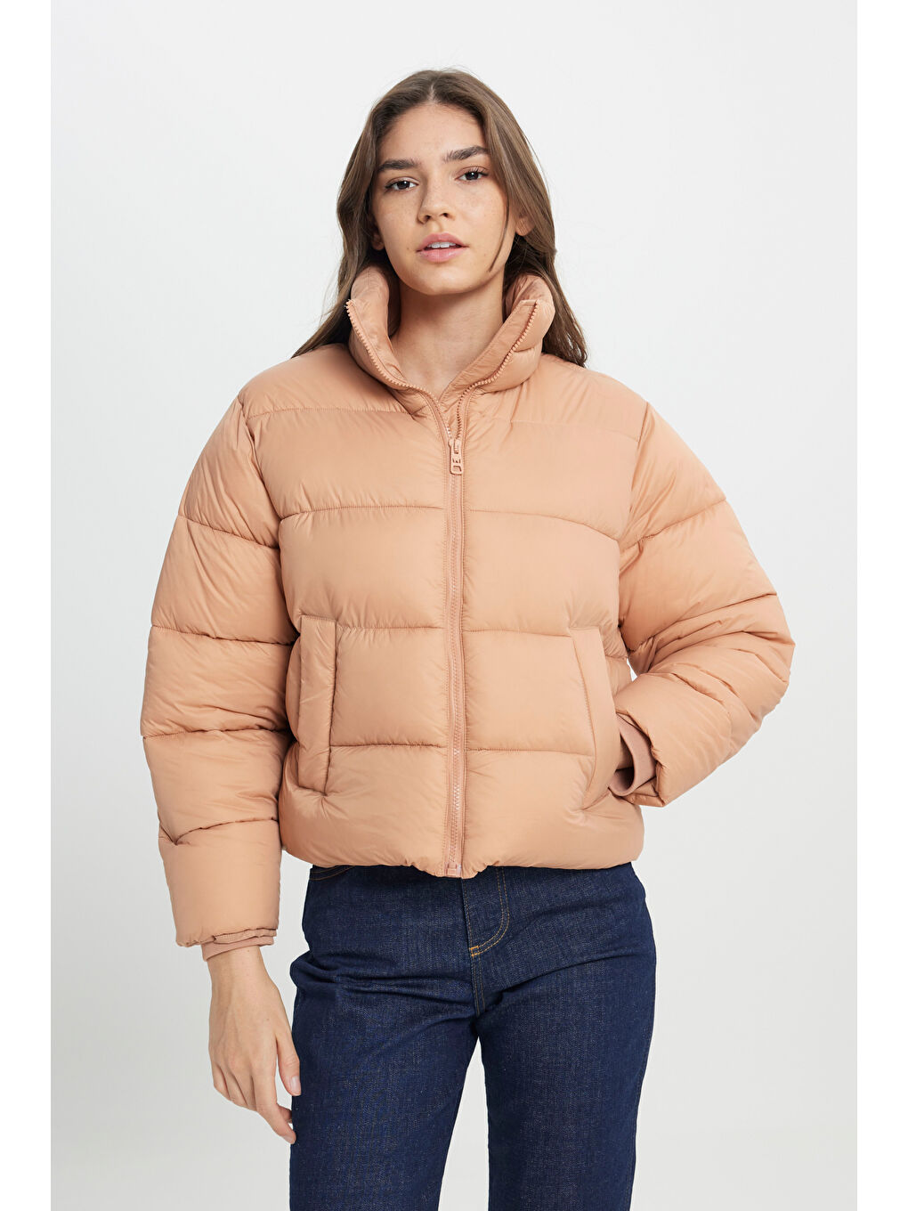 Loose Fit Rahat Kesim Pembe Şişme Mont-4