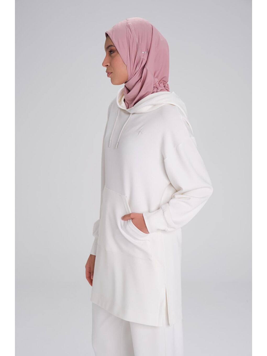 Yumuşak Dokulu Kapüşonlu Ekru Basic Günlük Sweatshirt Act 13-4