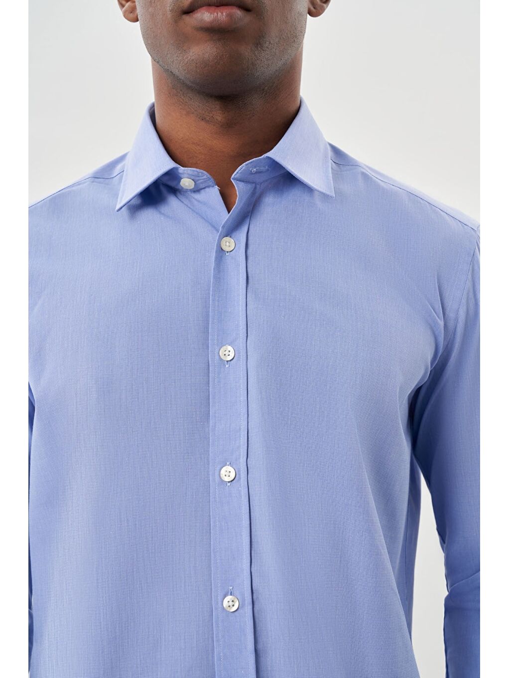 Mavi Klasik Yaka Uzun Kol Cepsiz Slim Fit Basic Pamuklu Gömlek 1004255008-3