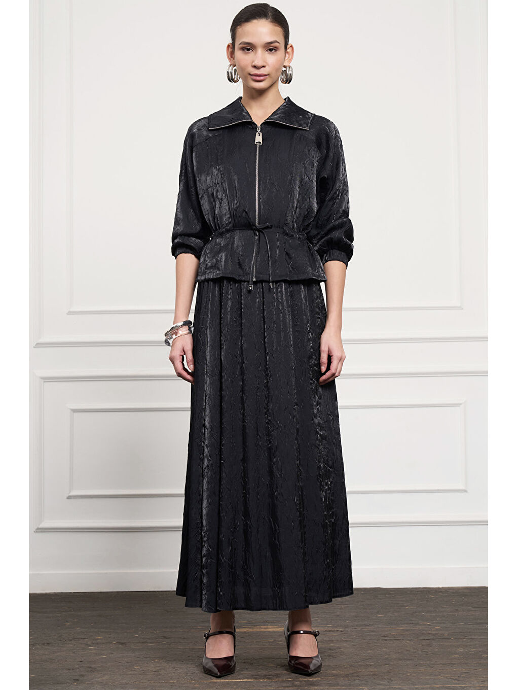 Bel Büzgülü Kısa Ceket Etekli Takım 1039 Siyah-2