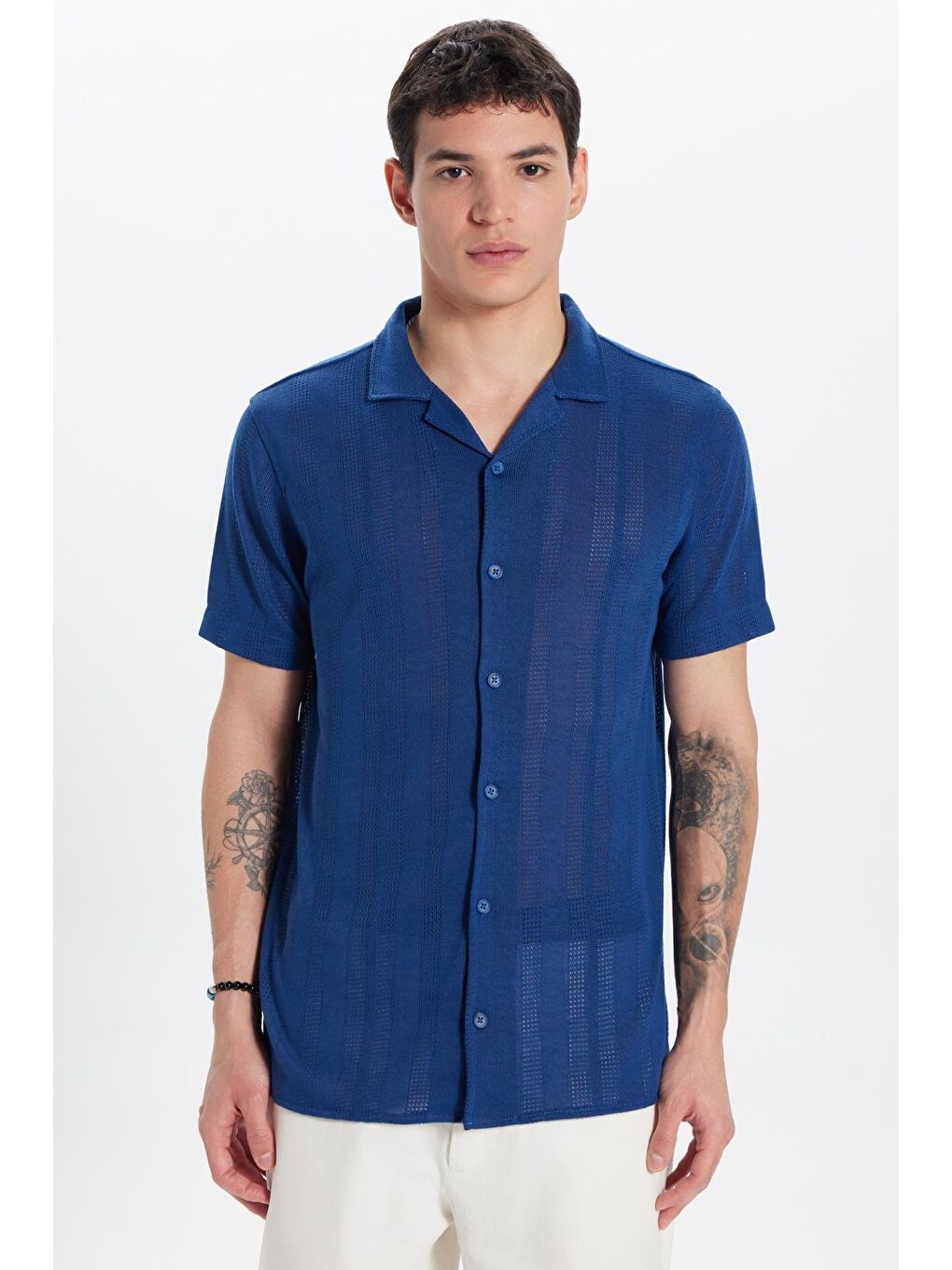 Erkek Slim Fit Örme Kumaş Apaş Yaka Rahat Kullanım Kısa Kol Lacivert Gömlek-3