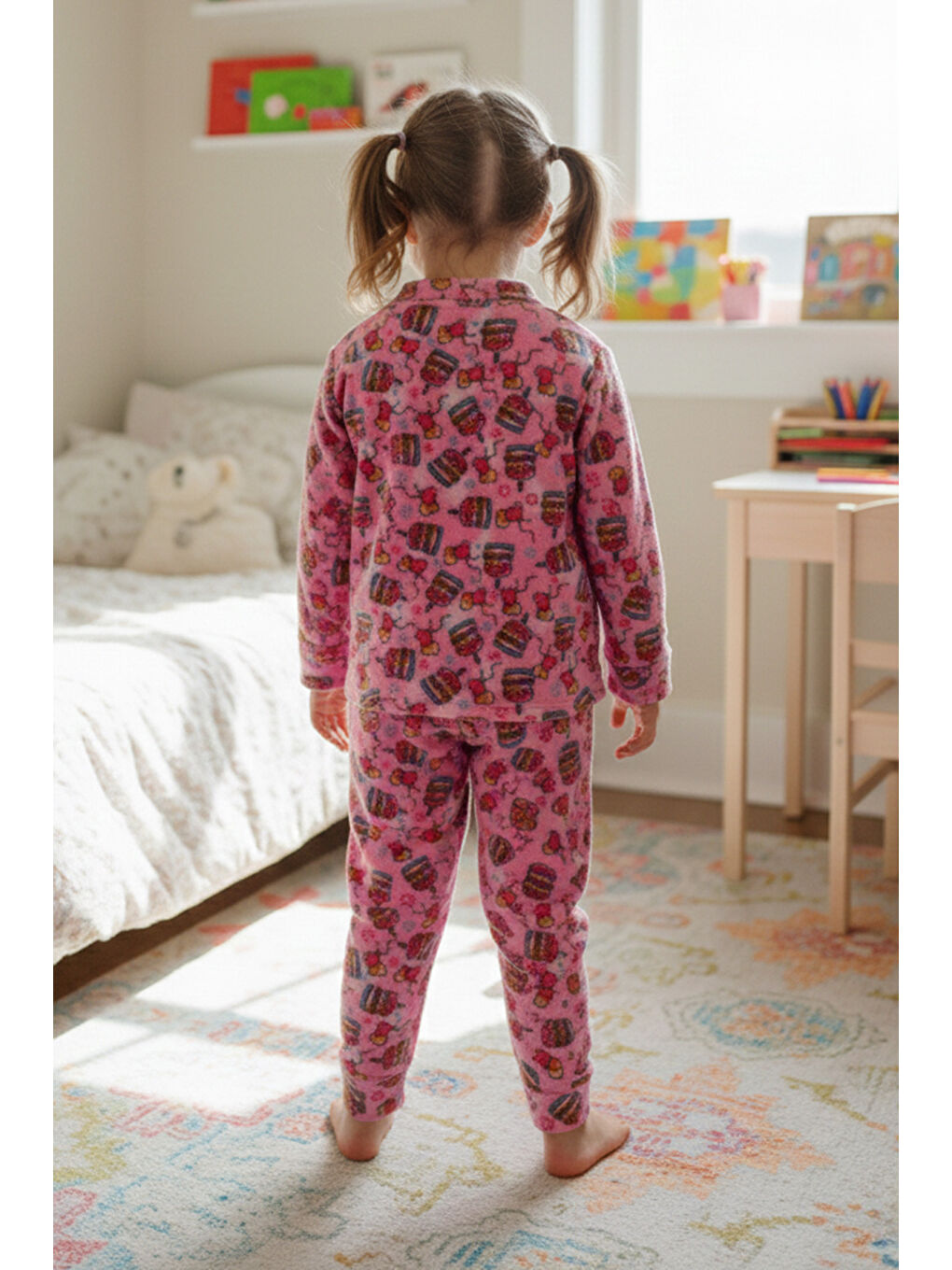 Fuşya Pasta Desenli Polar Kız Çocuk Pijama Takımı-1