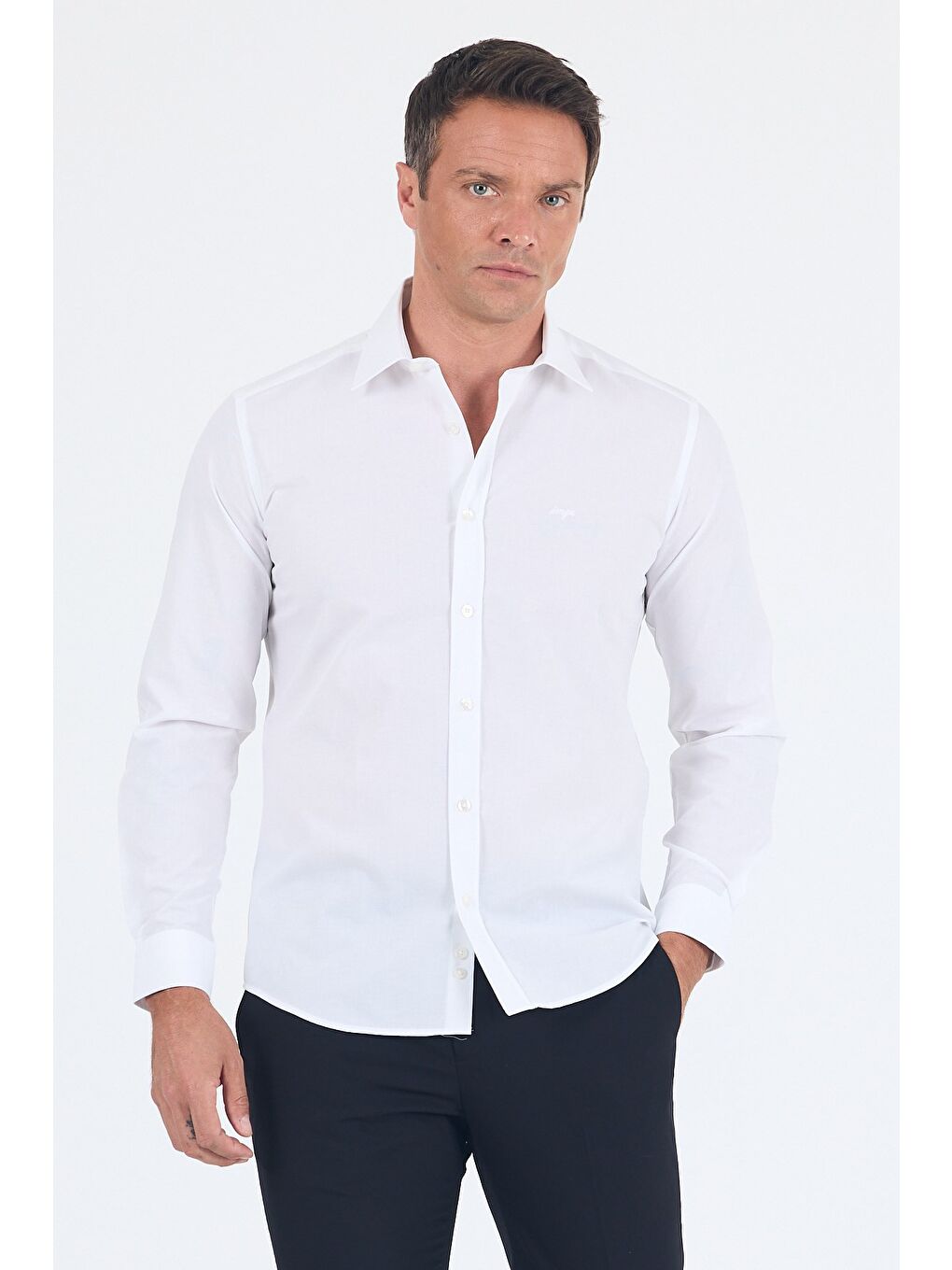 Beyaz Klasik Yaka Uzun Kol Cepsiz Slim Fit Basic Pamuklu Gömlek 1004255008-2