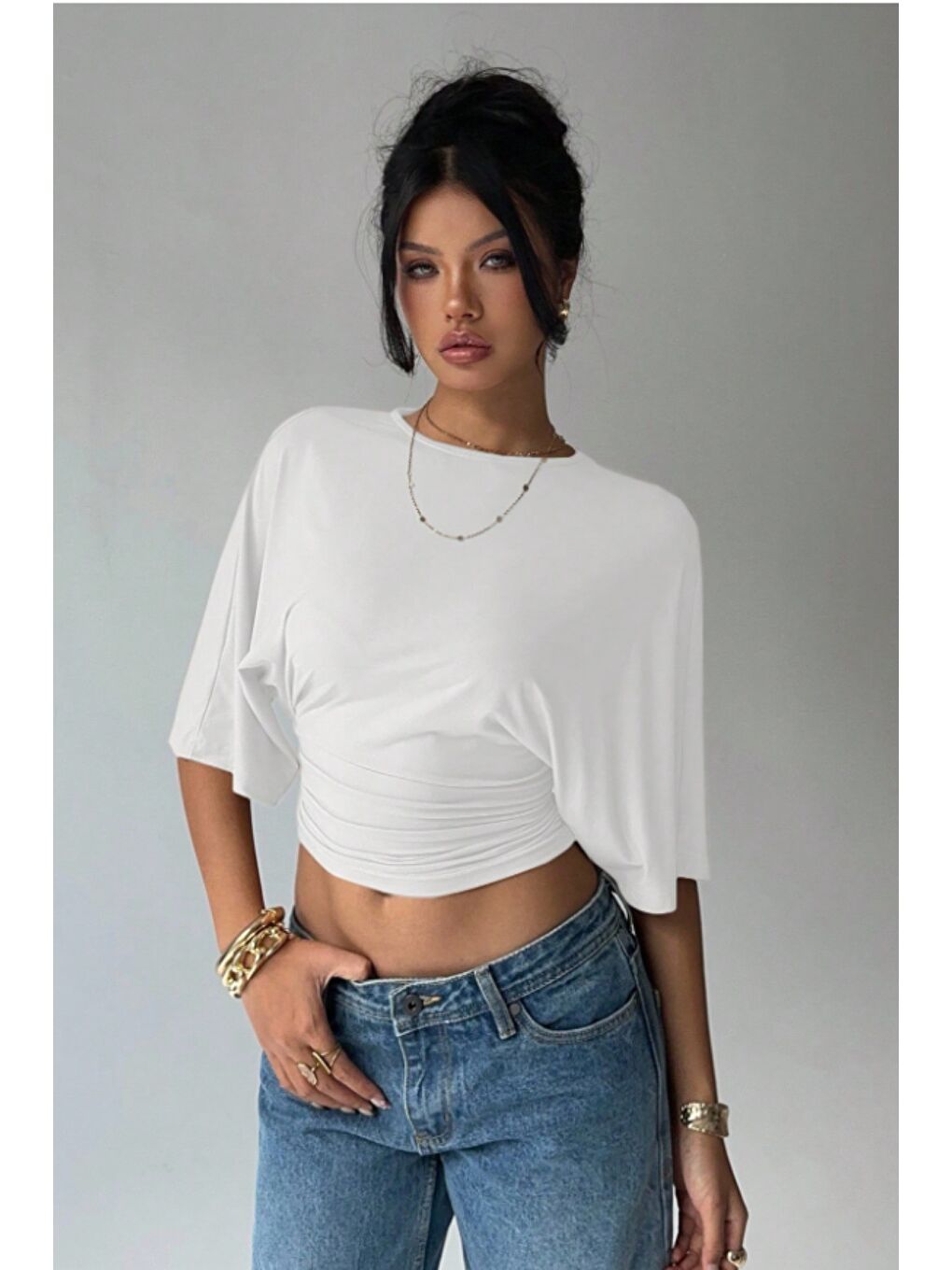 Beyaz Kadın Crop Bluz Yarım Kol Salaş Fit Yüksek Bel Büzgülü Basic Tişört-1