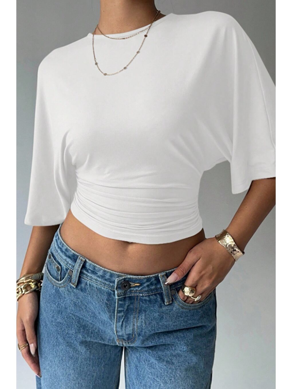 Beyaz Kadın Crop Bluz Yarım Kol Salaş Fit Yüksek Bel Büzgülü Basic Tişört-3