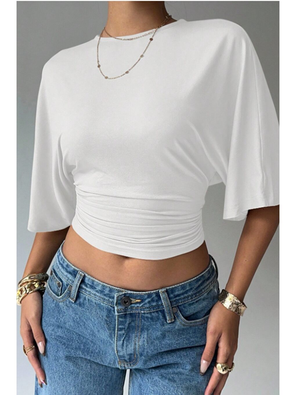 Beyaz Kadın Crop Bluz Yarım Kol Salaş Fit Yüksek Bel Büzgülü Basic Tişört-4