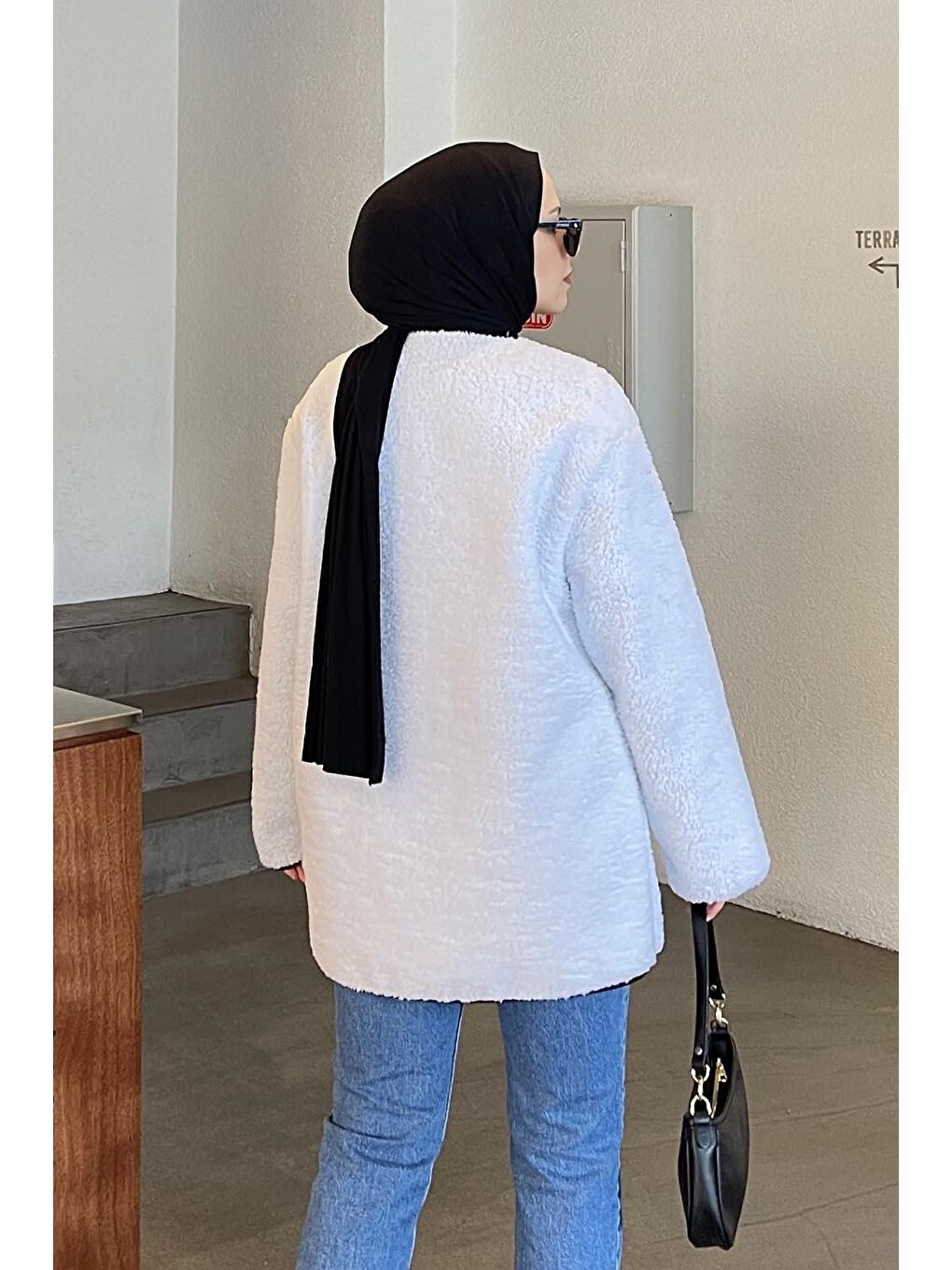 Teddy Düğmeli Çoban Mont Beyaz-3