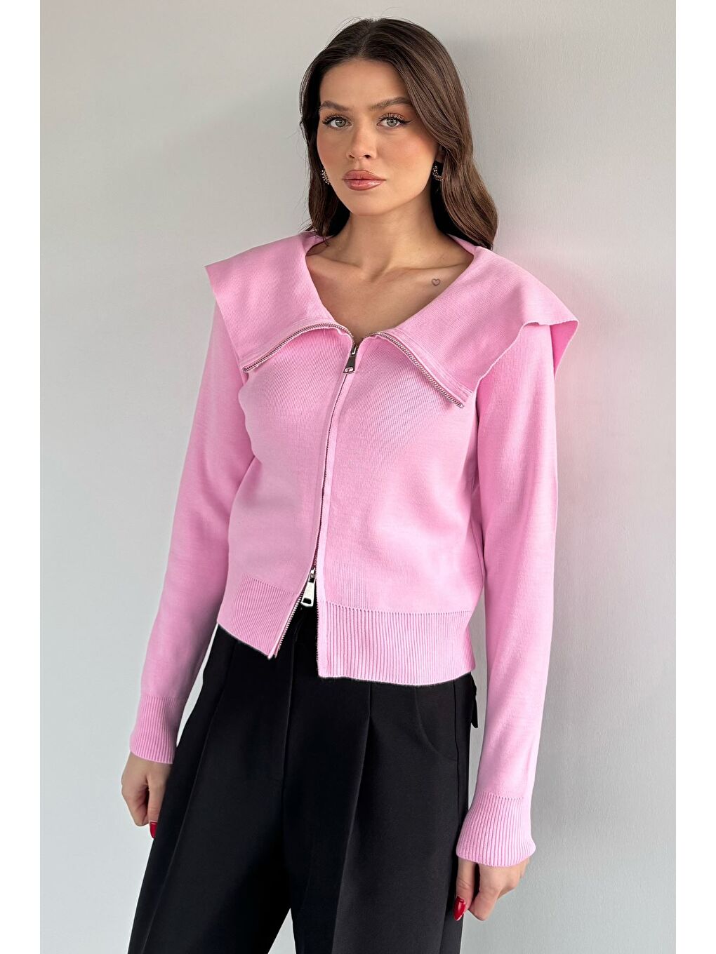 Pembe Kadın Bebe Yaka Fermuarlı Triko Bluz-1