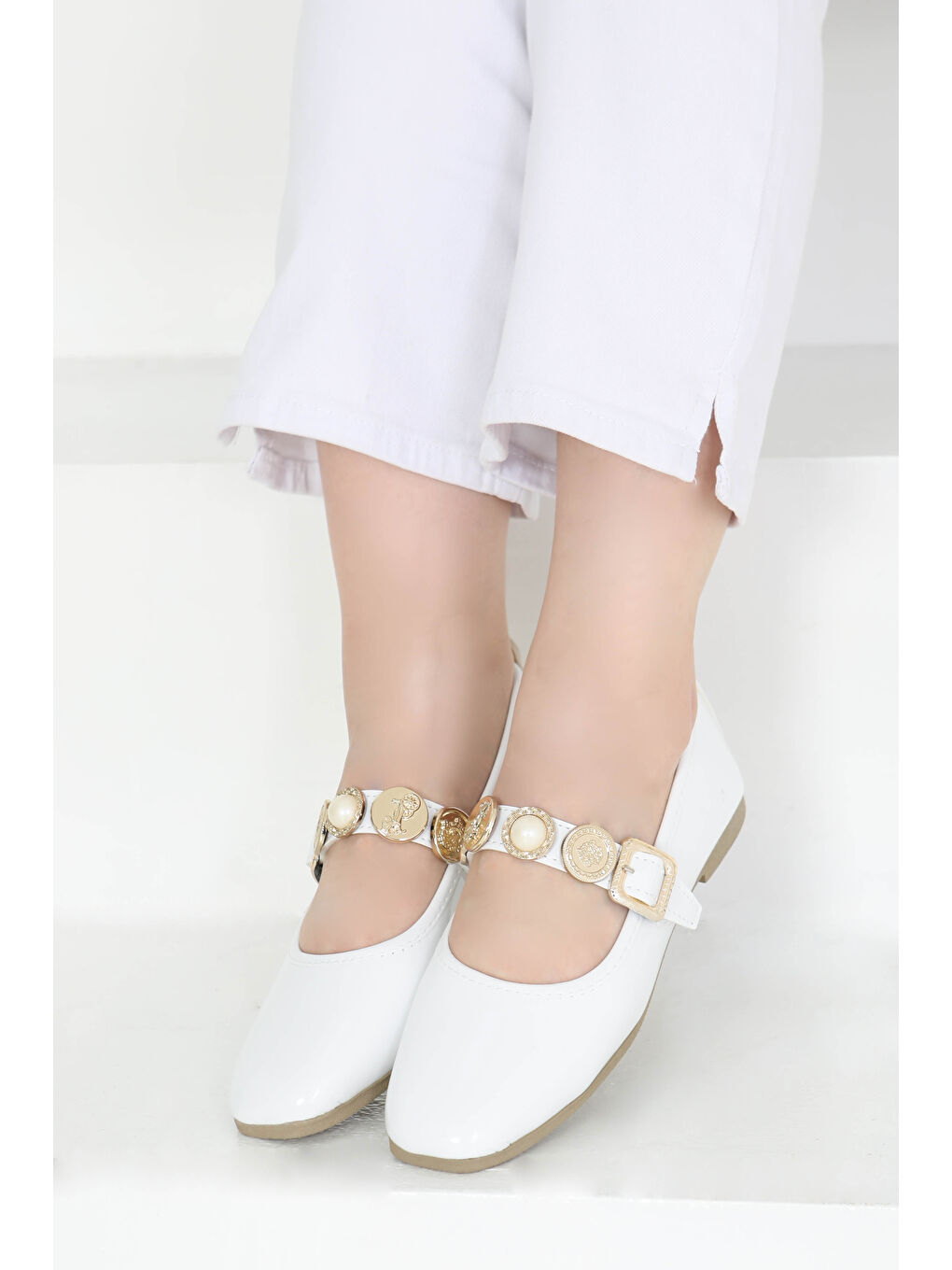 Kadın Beyaz Rugan İncili Babet Ayakkabı - 27288