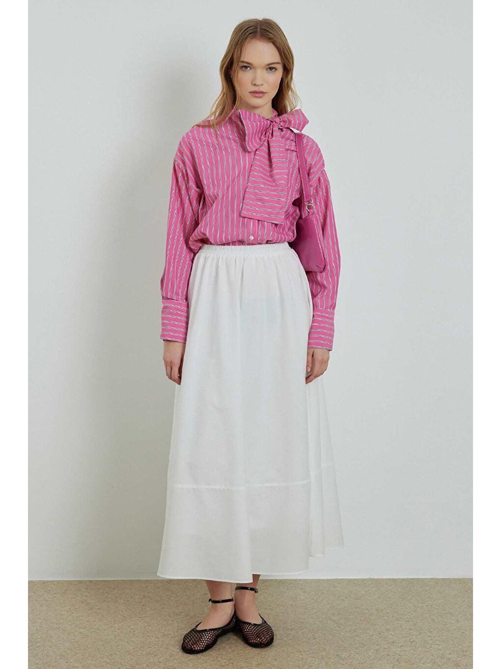 Beli Lastikli Beyaz Astarlı Etek-3