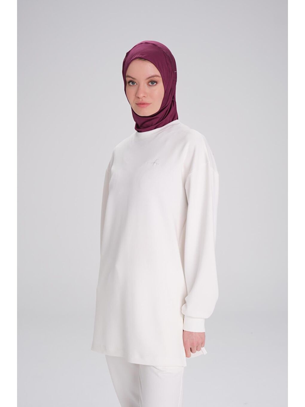 Yumuşak Dokulu Oversize Ekru Basic Günlük Sweatshirt Act-14-1