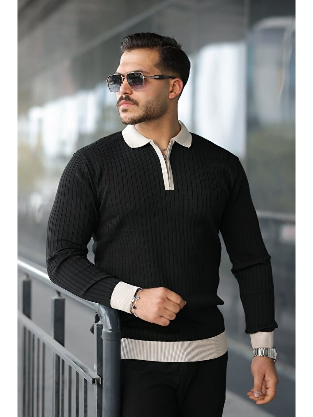 Siyah Erkek Kol Ve Yaka Detaylı Uzun Kollu Triko-1