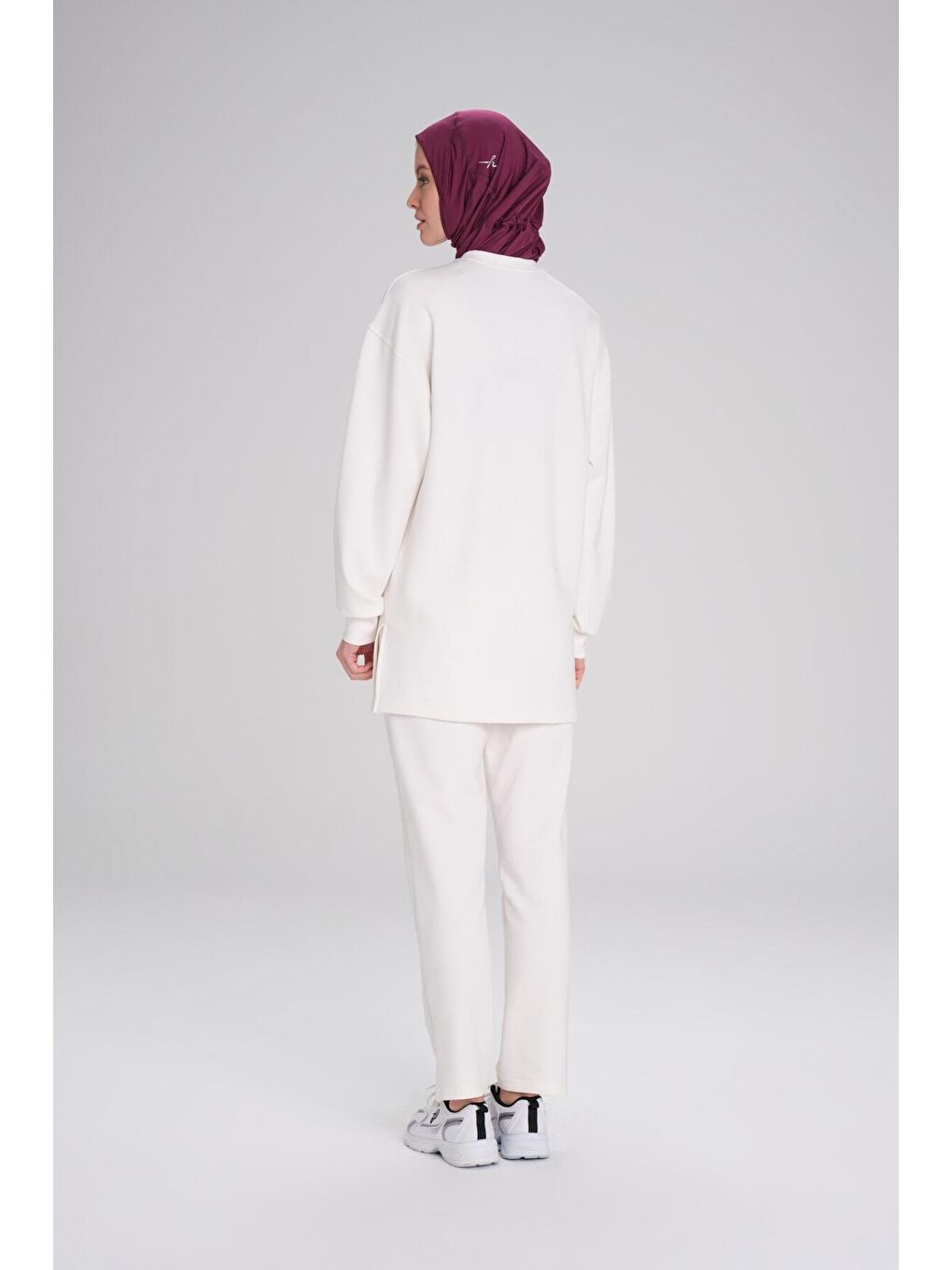 Yumuşak Dokulu Oversize Ekru Basic Günlük Sweatshirt Act-14-2