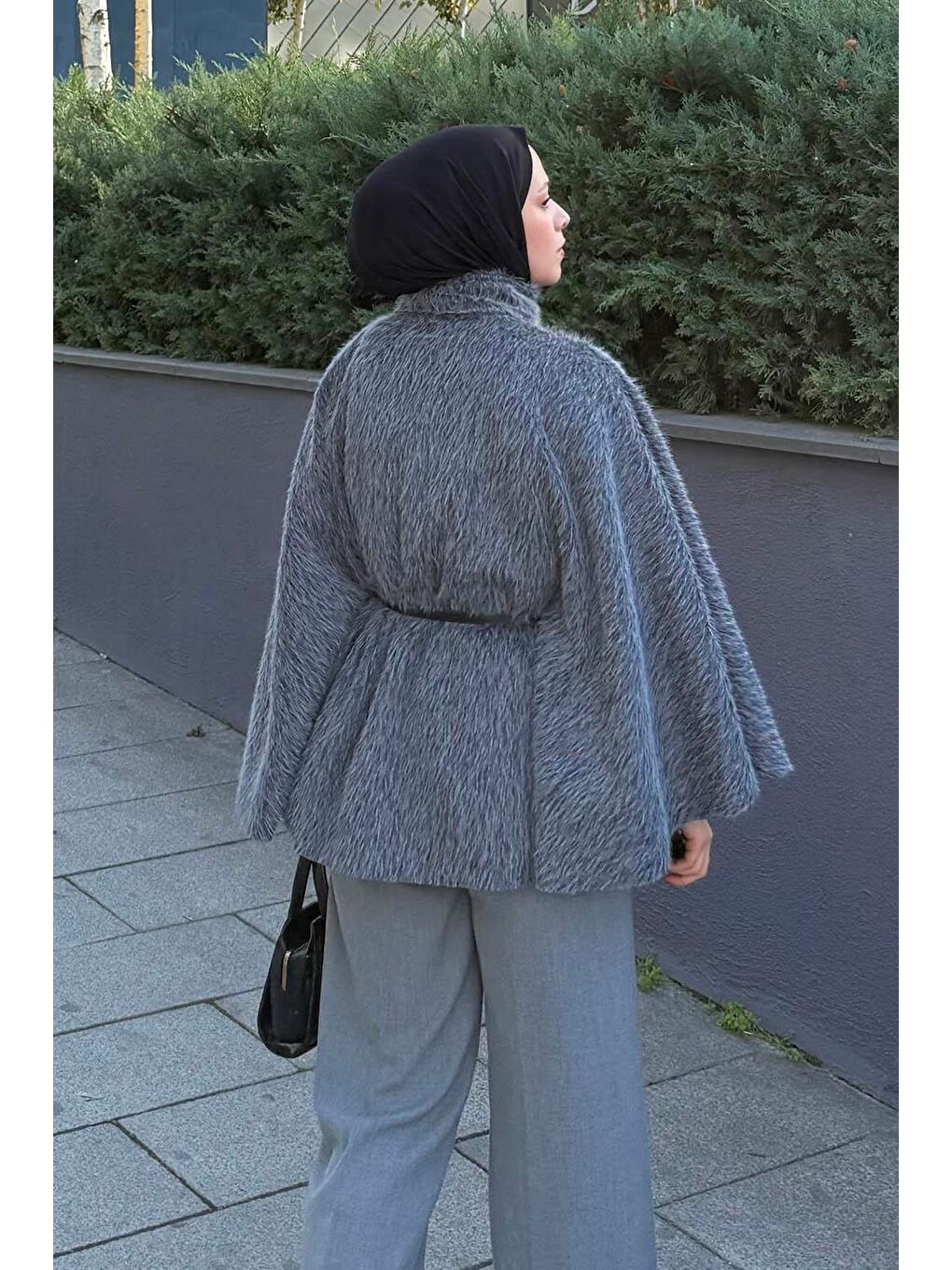 Düğmeli Kemerli Panço Gri-3