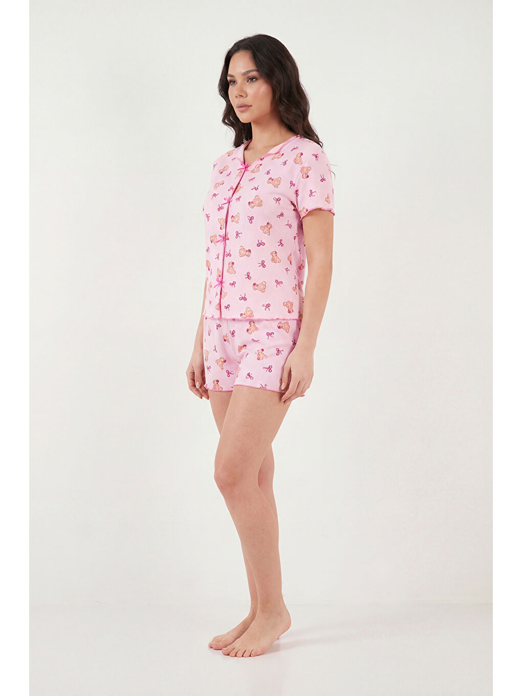 Pembe Regular Fit Desenli V Yaka Şortlu Pijama Takımı 65770837-4